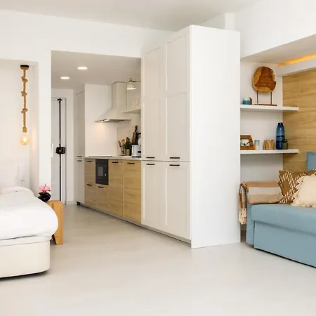 House By Saudade * Sesimbra