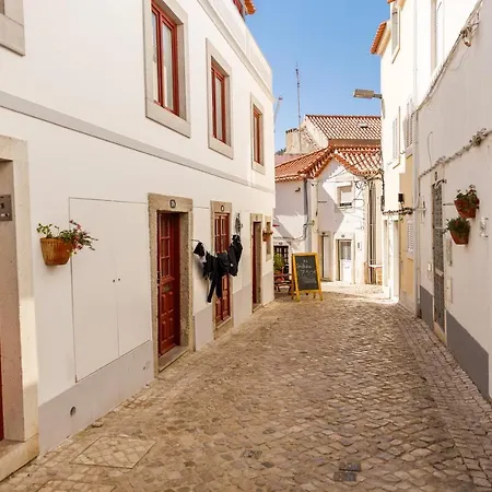 House By Saudade * Sesimbra