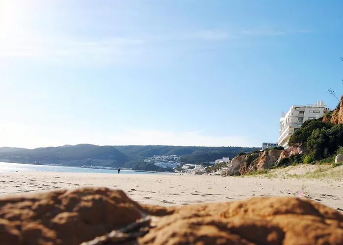 Sesimbra Beach Apartment - Direct Beach Access Appartement