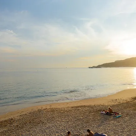 Sesimbra Beach Apartment - Direct Beach Access 세심브라