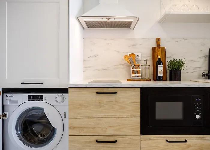 Sesimbra Beach Apartment - Direct Beach Access Sesimbra