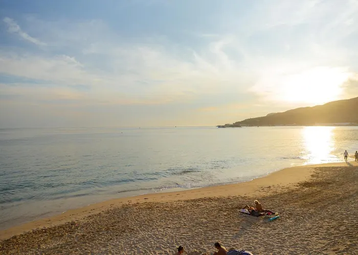 Sesimbra Beach Apartment - Direct Beach Access Сесимбра